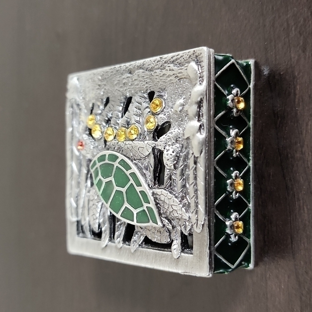Cute Small Trinket Box - Picture 3 of 6